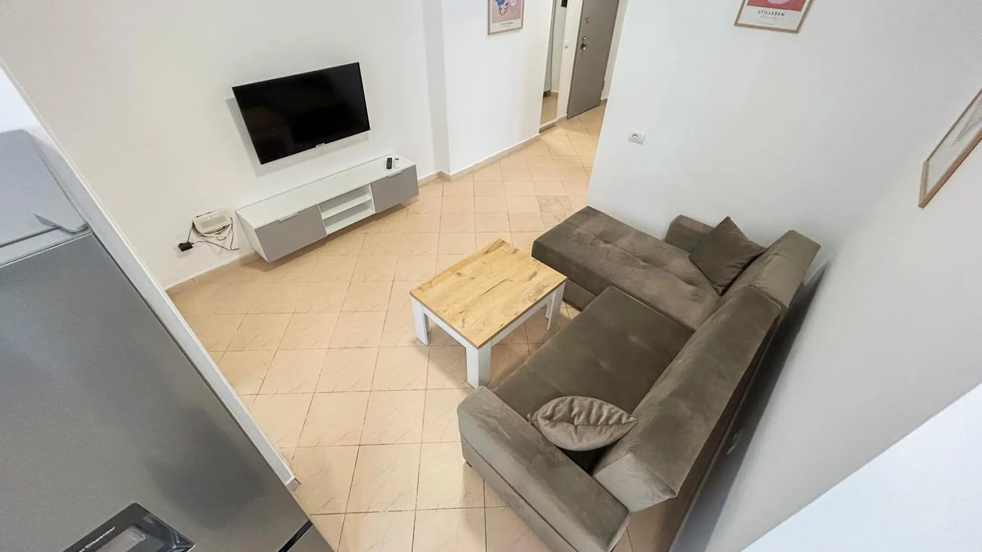 2 Bedrooms 1032 Golem  Apartment