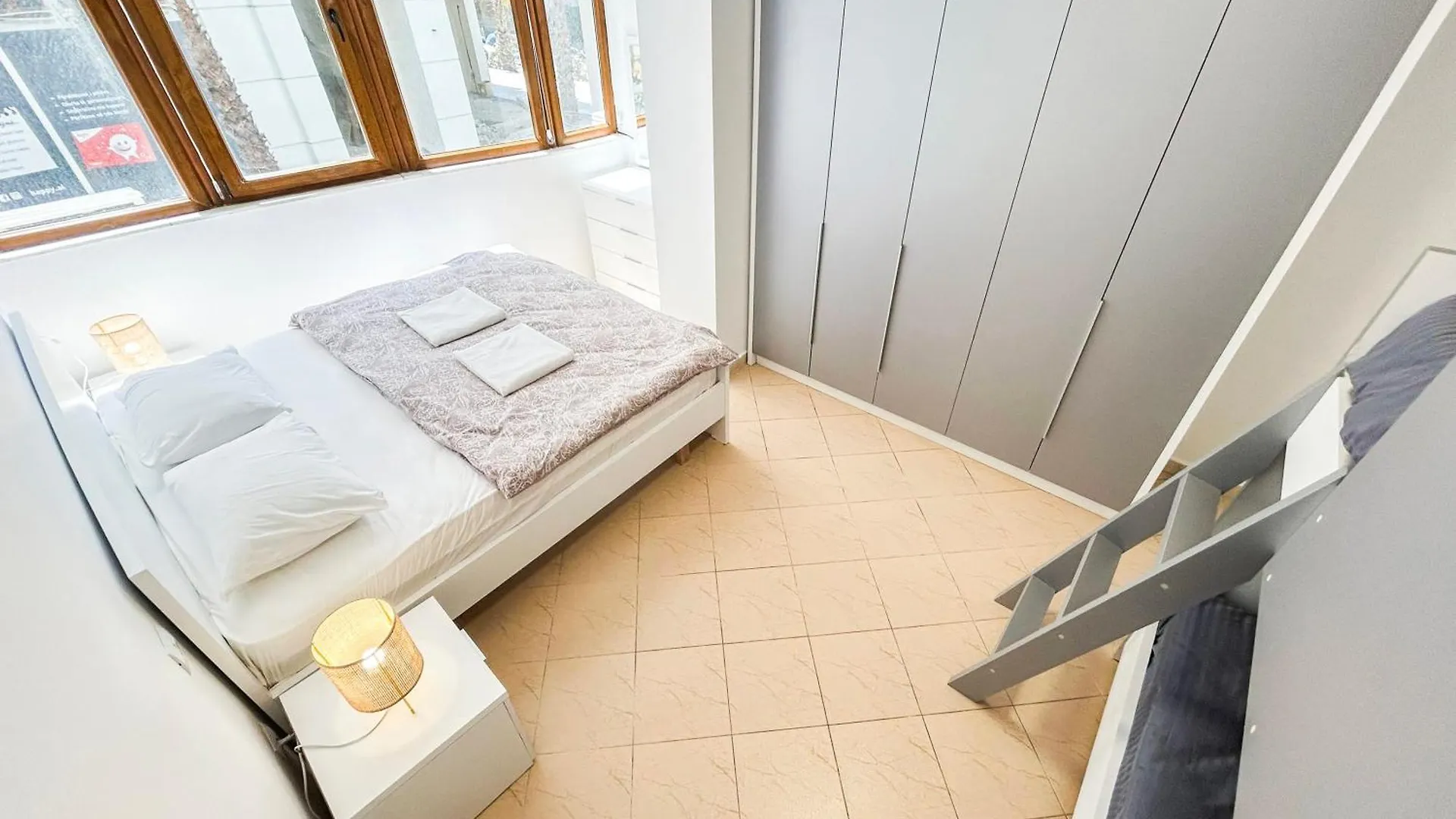 2 Bedrooms 1032 Golem  Apartment